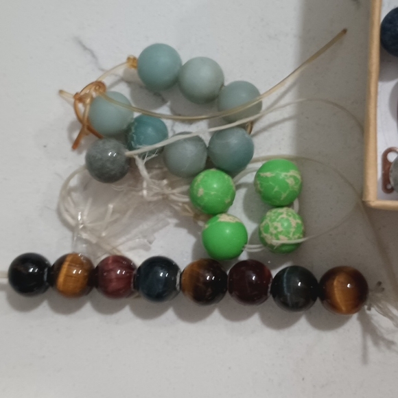 Blue Kyanite , labradite ,tourmaline and tigers eyes Bundle of (5) Bracelets - Picture 7 of 14